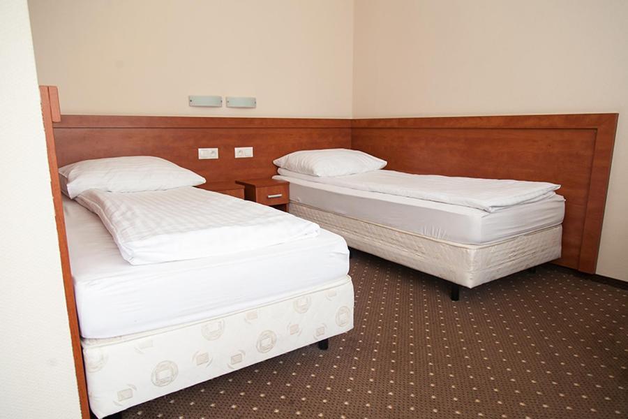 Papaver Hotel Ślesin Zewnętrze zdjęcie